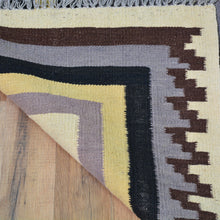 Load image into Gallery viewer, Hand-Woven Southwestern Design Wool Handmade Rug (Size 6.2 X 9.9) Cwral-8697