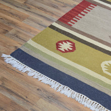 Load image into Gallery viewer, Hand-Woven Flatweave Southwestern Design Wool Rug (Size 8.10 X 11.7) Cwral-8823