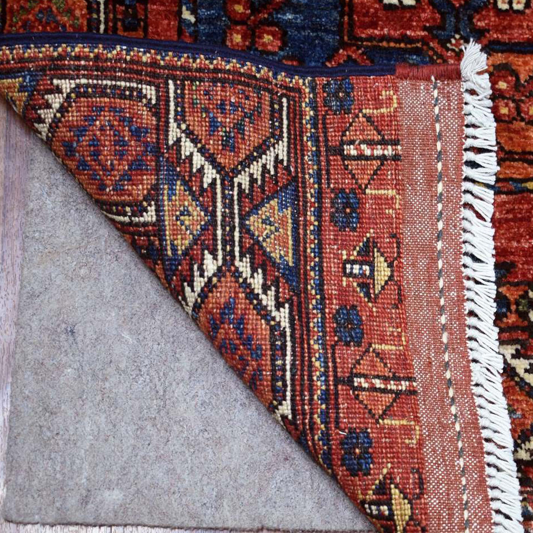 Size:2x3 Feet. Handmade Silk Carpet 