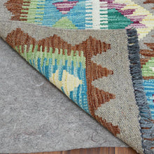 Load image into Gallery viewer, Hand-Woven Reversible Tribal Kilim Handmade Wool Rug (Size 3.5 X 4.5) Cwral-9021