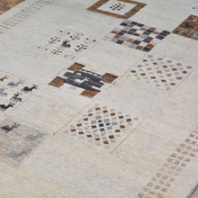 Load image into Gallery viewer, Hand-Knotted Contemporary Modern Design Wool Handmade Rug (Size 4.0 X 6.0) Cwral-9081