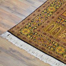 Load image into Gallery viewer, Hand-Knotted Traditional Design Kashmiri Silk Handmade Rug (Size 5.0 X 6.11) Cwral-9213