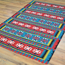 Load image into Gallery viewer, Hand-Woven Kashmiri Chain-Stitched Handmade Wool Rug (Size 3.11 X 6.0) Cwral-9291