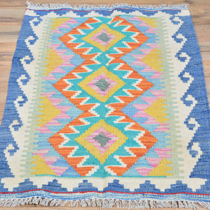 Hand-Woven Reversible Tribal Kilim Handmade Wool Rug (Size 2.0 X 2.9) Cwral-9306