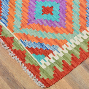 Hand-Woven Reversible Tribal Kilim Handmade Wool Rug (Size 2.0 X 2.11) Cwral-9318