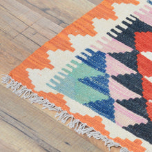 Load image into Gallery viewer, Hand-Woven Reversible Tribal Kilim Handmade Wool Rug (Size 2.1 X 3.1) Cwral-9402
