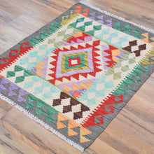 Load image into Gallery viewer, Hand-Woven Reversible Tribal Kilim Handmade Wool Rug (Size 2.1 X 2.7) Cwral-9405
