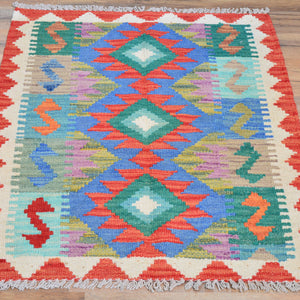 Hand-Woven Reversible Tribal Kilim Handmade Wool Rug (Size 2.2 X 2.8) Cwral-9420