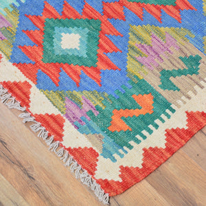 Hand-Woven Reversible Tribal Kilim Handmade Wool Rug (Size 2.2 X 2.8) Cwral-9420