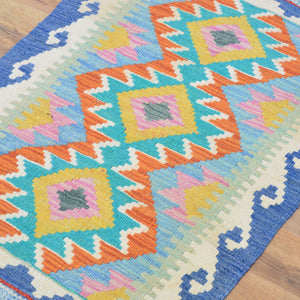 Hand-Woven Southwestern Design Kilim Handmade Wool Rug (Size 1.11 X 2.10) Cwral-9435