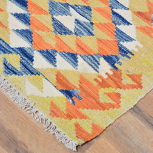 Load image into Gallery viewer, Hand-Woven Southwestern Design Kilim Handmade Wool Rug (Size 2.0 X 2.10) Cwral-9438