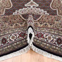 Load image into Gallery viewer, Hand-Knotted Mahi Tabriz Design Handmade Wool Rug (Size 6.0 X 9.1) Cwral-9804