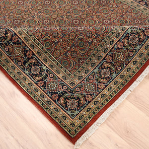 Hand-Knotted Fine Traditional Design Handmade Wool Oriental Rug (Size 5.8 X 9.0) Cwral-9810
