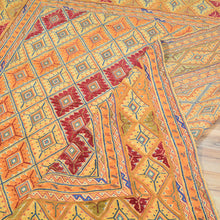 Load image into Gallery viewer, Multi-Weave Oriental Soumak Tribal Handmade Wool Rug (Size 5.5 X 6.9) Cwral-10002