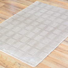 Load image into Gallery viewer, Hand-Loomed Fine Bamboo Slik Wool Rug (Size 2.1 X 3.0) Cwral-2004