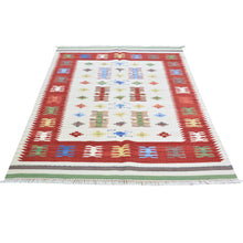 Load image into Gallery viewer, Hand-Woven Stunning Kilim Wool Gemotric Design Reversible Handmade Rug (Size 4.1 X 5.10) Brrsf-462