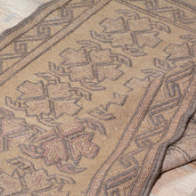 Load image into Gallery viewer, Soumak Tribal Afghan Surmai Handmade Wool Rug (Size 2.9 X 4.7) Brrsf-480
