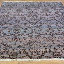 Load image into Gallery viewer, Hand-Knotted Modern Tone on Tone Design Wool Handmade Rug (Size 4.7 X 6.6) Brrsf-660