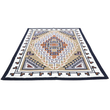 Load image into Gallery viewer, Chain-Stitched Kashmir Southwestern Design Wool Rug (Size 4.10 X 7.1) Brrsf-1098