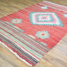 Load image into Gallery viewer, Hand-Woven Turkish Kilim Traditional Handmade Wool Rug (Size 4.8 X 8.11) Brrsf-1104