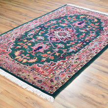 Load image into Gallery viewer, Hand-Knotted India Heriz Design 100% Oriental Wool Rug (Size 3.11 X 6.1) Cwral-4683