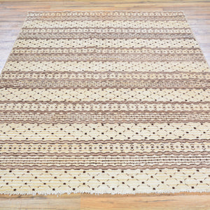 Hand-Knotted Modern Gabbeh Style Wool Rug (Size 4.7 X 6.7) Brral-807